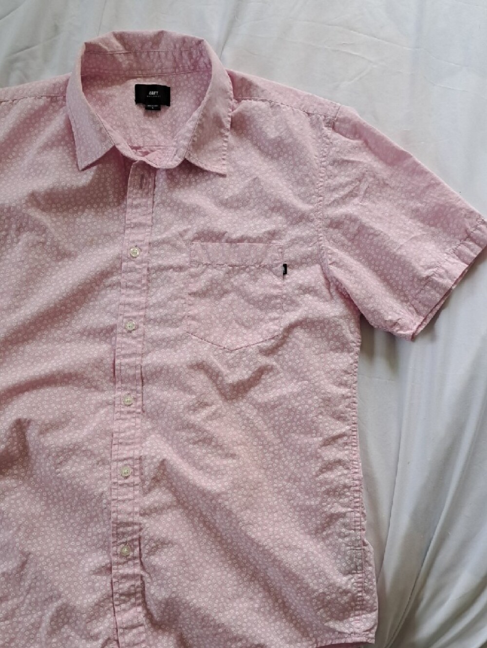 Obey Giant Men’s‎ Light Pink Short Sleeve Button-Down Shirt with White Dot Print